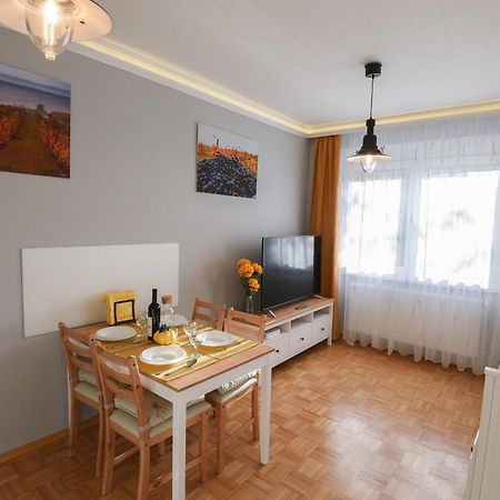Vitalis Apartman เอ็กเกอร์ ภายนอก รูปภาพ