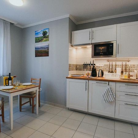 Vitalis Apartman เอ็กเกอร์ ภายนอก รูปภาพ