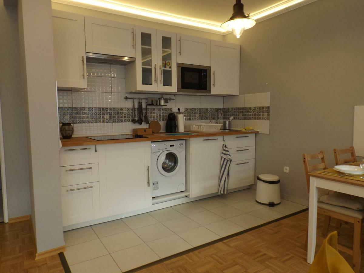 Vitalis Apartman เอ็กเกอร์ ภายนอก รูปภาพ