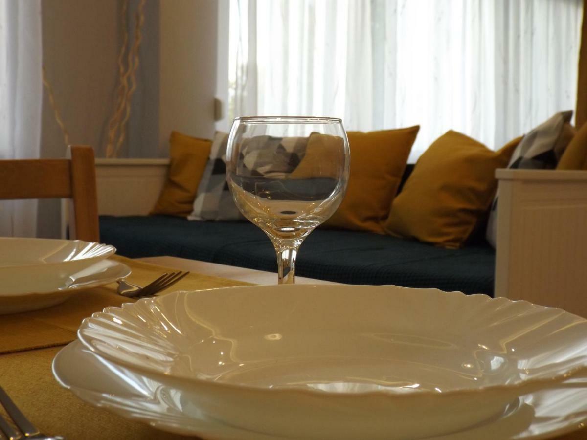 Vitalis Apartman เอ็กเกอร์ ภายนอก รูปภาพ