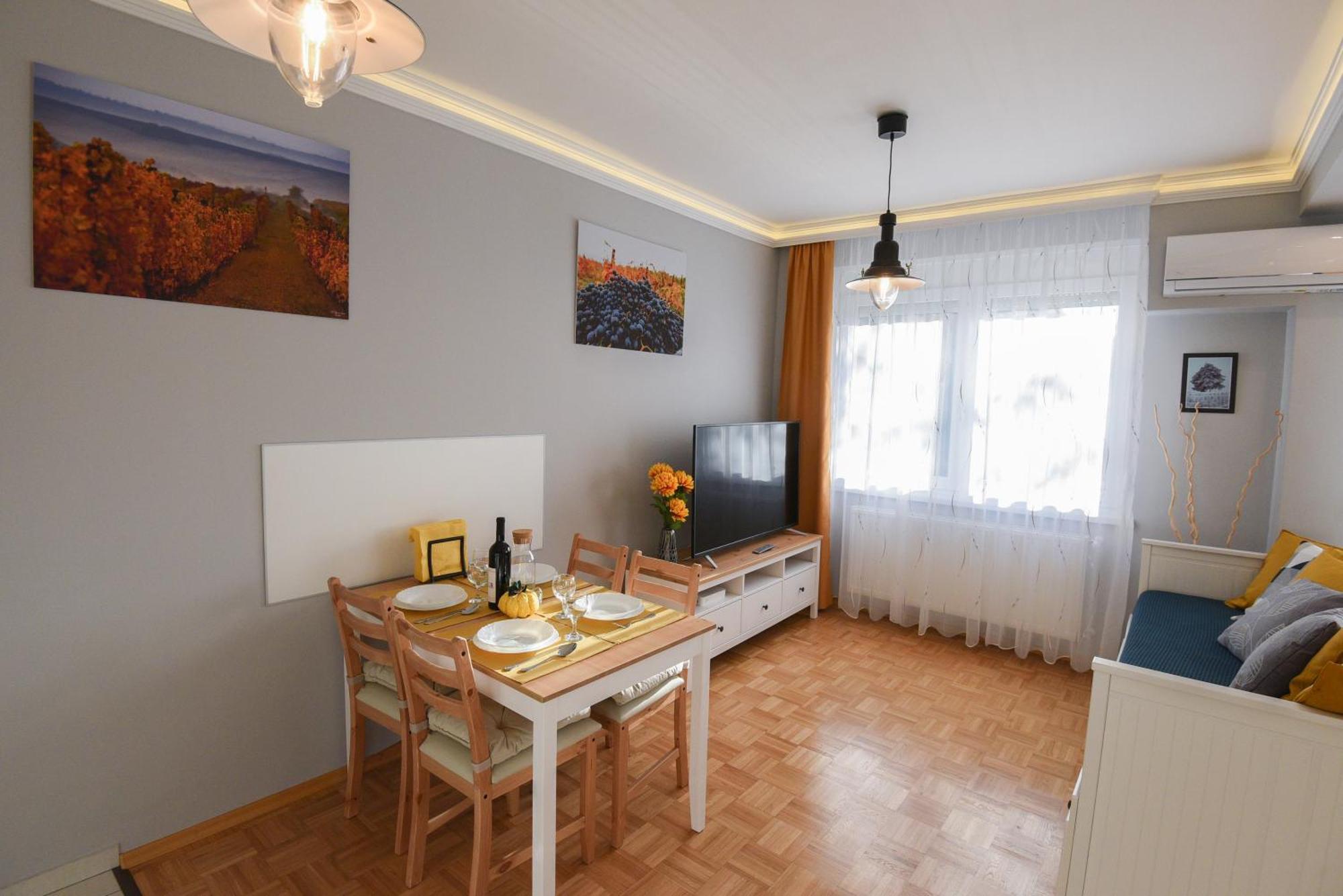 Vitalis Apartman เอ็กเกอร์ ภายนอก รูปภาพ