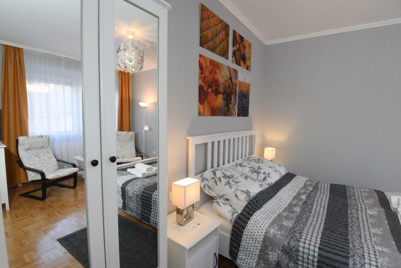 Vitalis Apartman เอ็กเกอร์ ภายนอก รูปภาพ